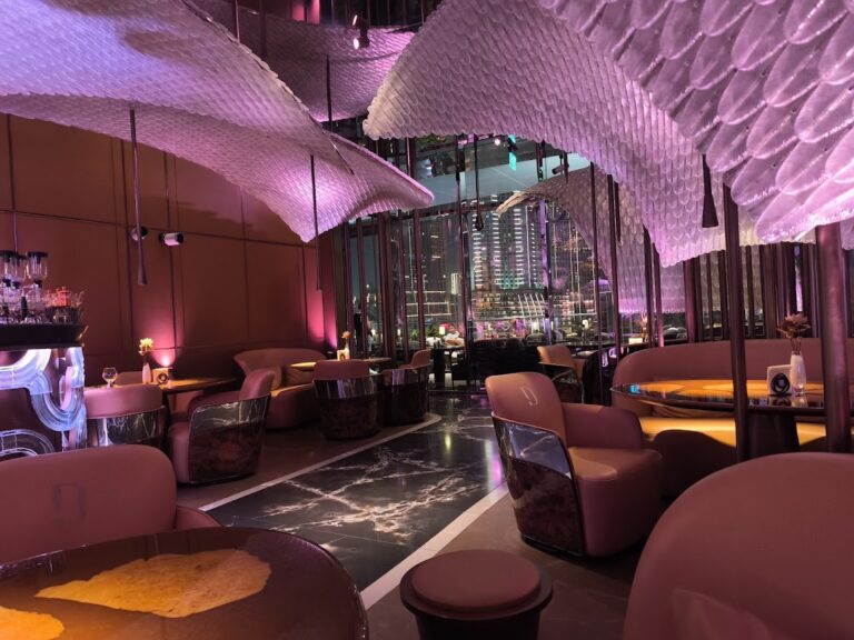 doors-dubaimall-dubai_113325138