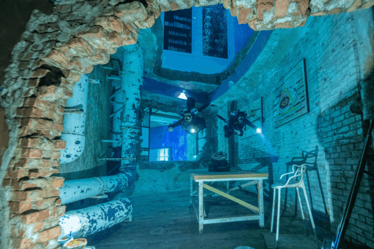 66f29545b22f9a409b0c56ed_Explori-min