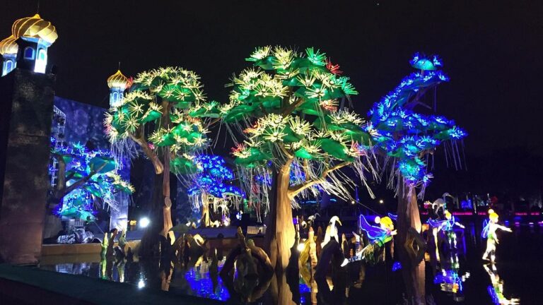 dubai-glow-garden-main