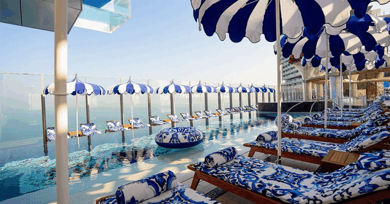 experience-a-visual-feast