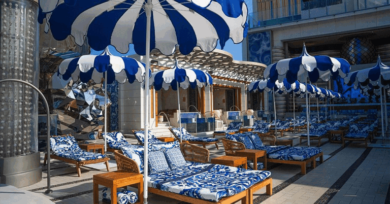 the-double-day-beds-usher