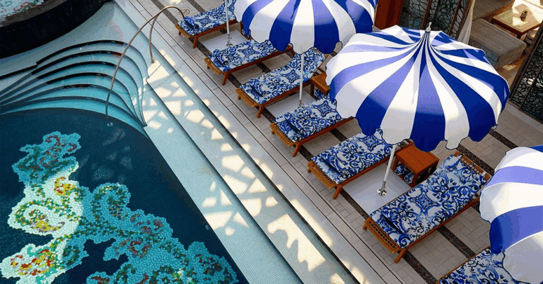 unwind-on-deluxe-sunbeds